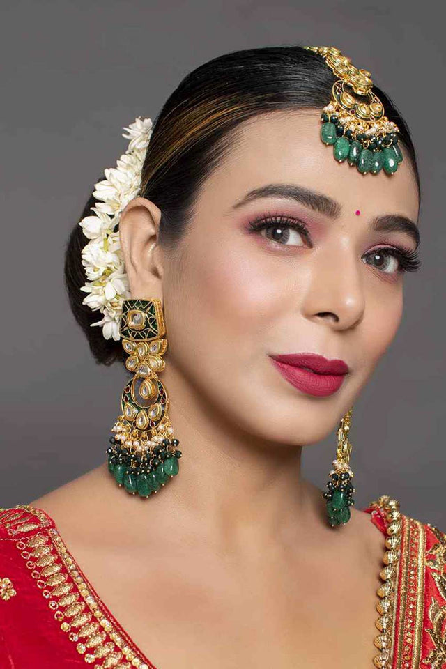 Handcrafted Kundan Emerald Beaded Earrings With Maangtikka (FEMBD014)
