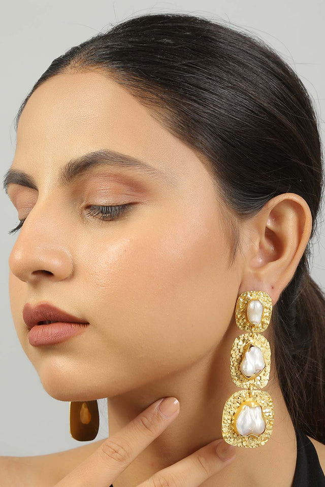 Baroque Pearl Statement Earrings (FEMCJ008)
