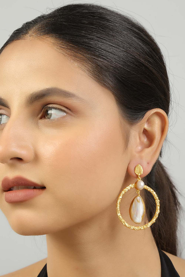 Baroque Pearl Contemporary Earrings (FEMCJ010)