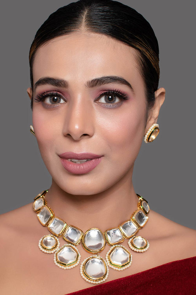 Kundan Inspired Necklace With Earrings (FEMDW008)