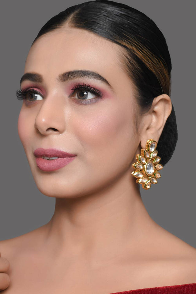 Handcrafted Kundan Embellished Kundan Earrings (FEMDW011)