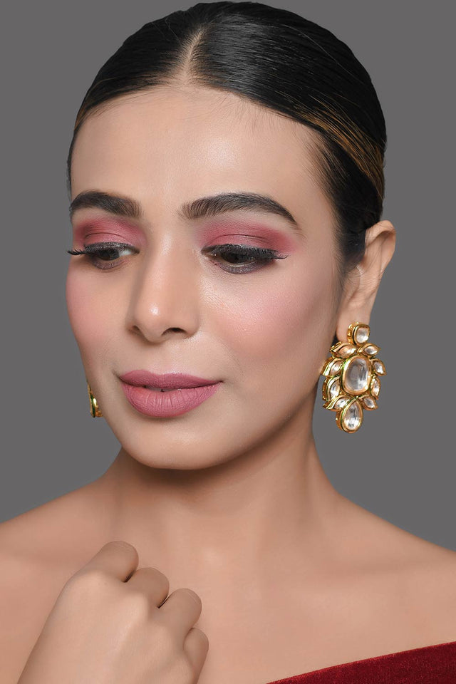 Handcrafted Kundan Embellished Kundan Earrings (FEMDW013)