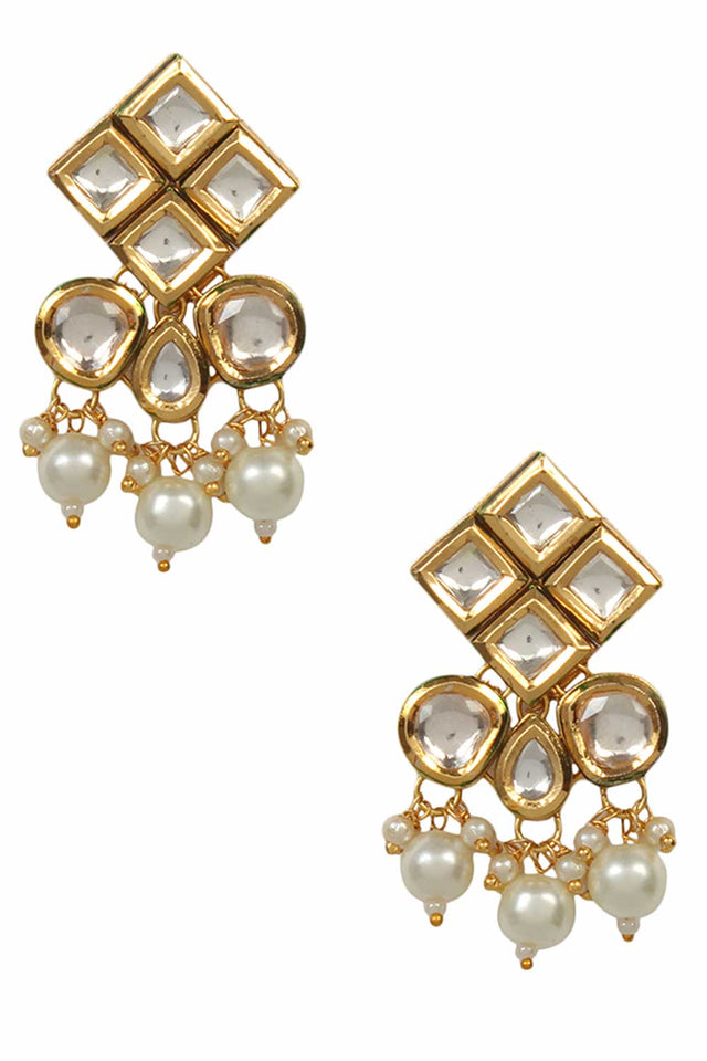 Pearl Beaded Kundan Choker With Earrings & Mang Tikka