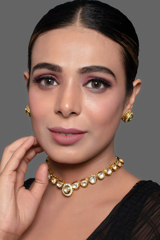 Handcrafted Kundan Studded Necklace With Earring (FEMDW032)