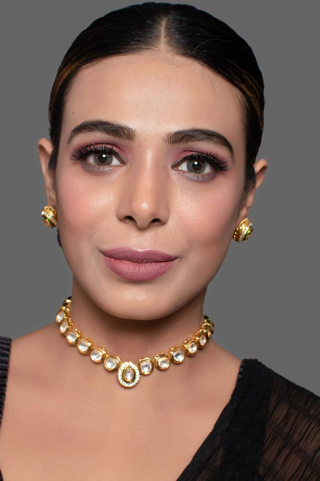 Handcrafted Kundan Studded Necklace With Earring (FEMDW032)
