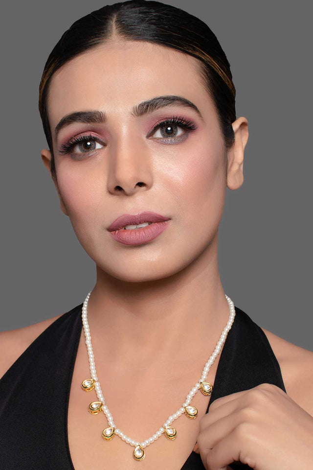 Pearl Beaded Kundan Embellished Necklace (FEMDW034)