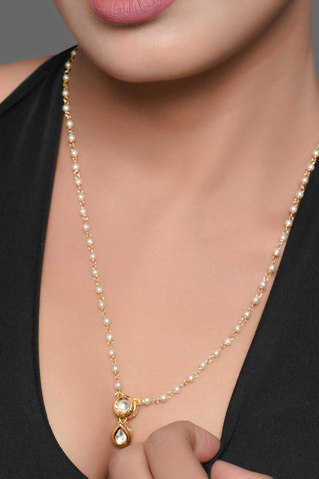 White Gold Tone Kundan Necklace (FEMDW037)