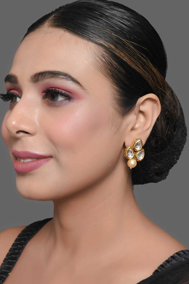 Gold Toned Kundan Earrings With Pearls (FEMDW043)