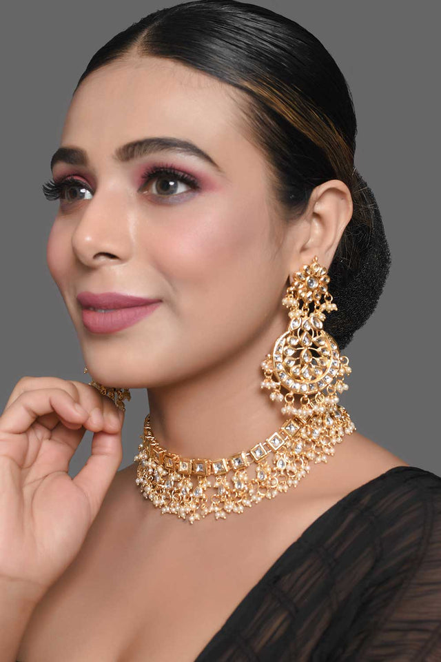 Gold Tone Kundan Necklace With Earrings (FEMDW045)
