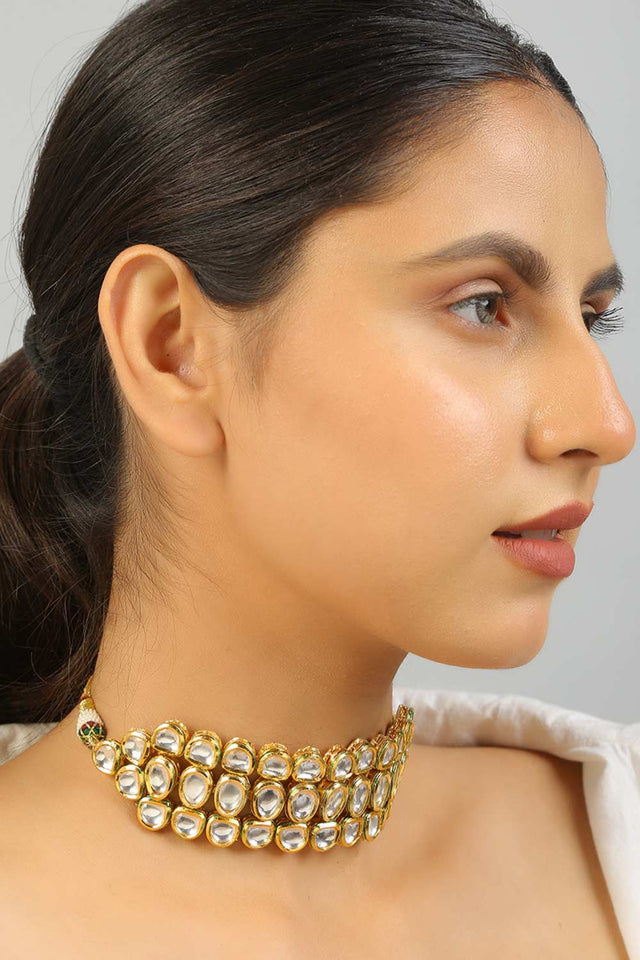 Gold Toned Handcrafted Kundan Choker