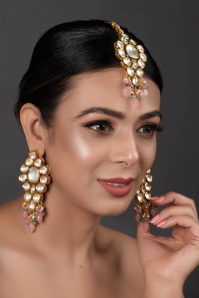 Pink Beaded Gold Tone Kundan Maang Tikka With Earrings (FEMMTS011)