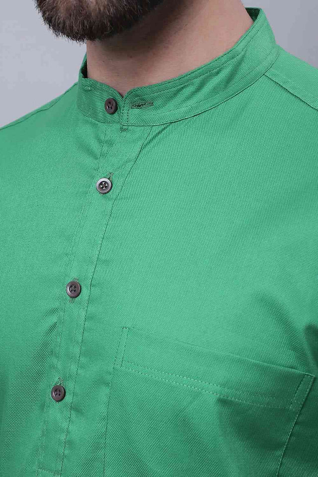 Buy Men's Green Cotton Solid Long Kurta Top Online - Side
