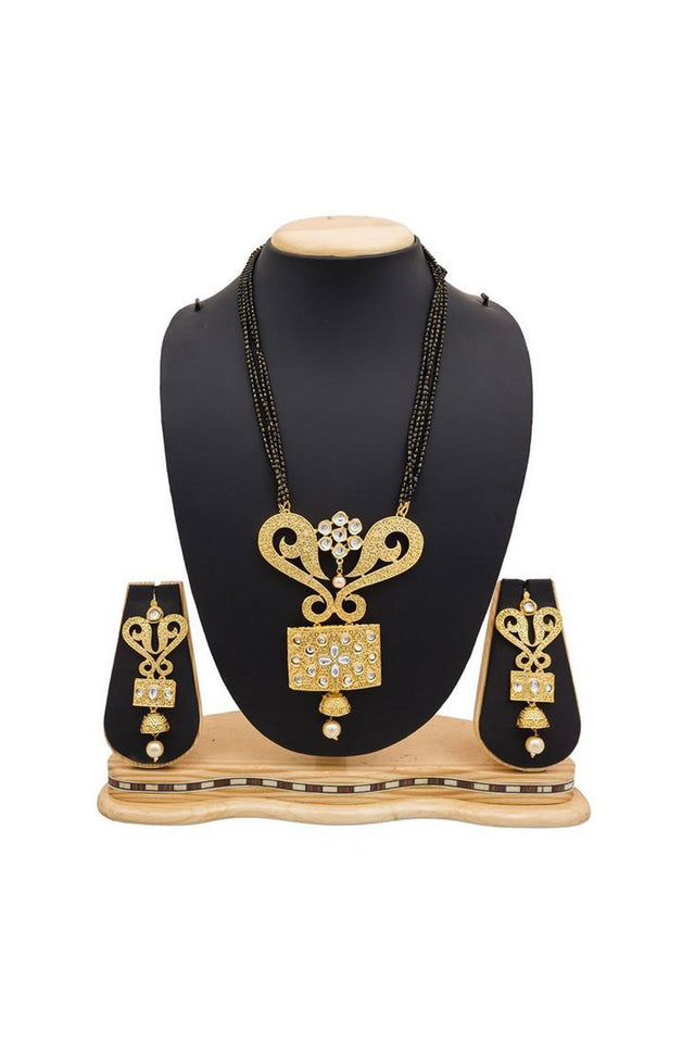 Buy Women's Alloy Mangalsutra in Gold Online
