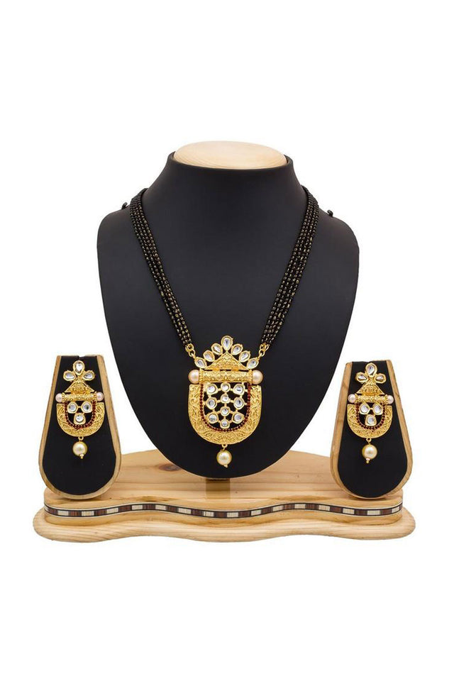 Buy Women's Alloy Mangalsutra in Gold Online