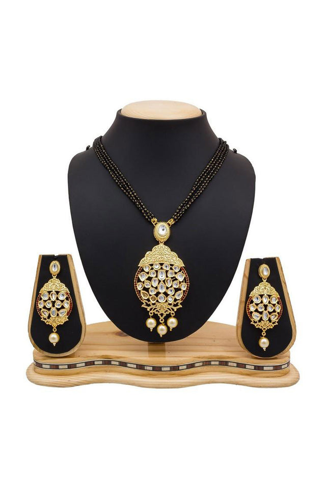 Buy Women's Alloy Mangalsutra in Gold Online