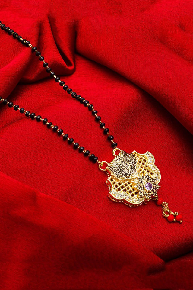 Buy Women's Alloy Mangalsutra in Gold Online