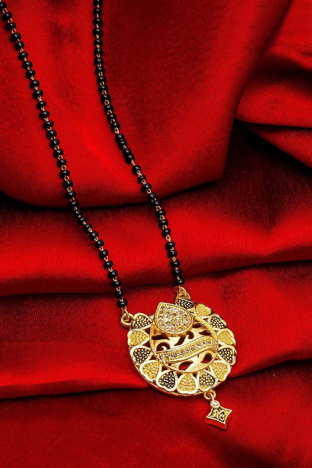 Buy Women's Alloy Mangalsutra in Gold Online