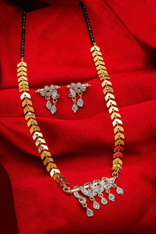 Buy Women's Alloy Mangalsutra Set in Gold Online