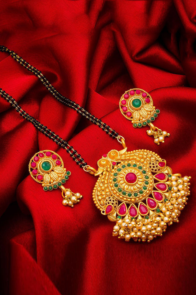 Buy Women's Alloy Mangalsutra Set in Gold Online