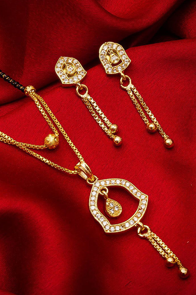 Shop Alloy Mangalsutra For Women's Set in Gold and Black At KarmaPlace