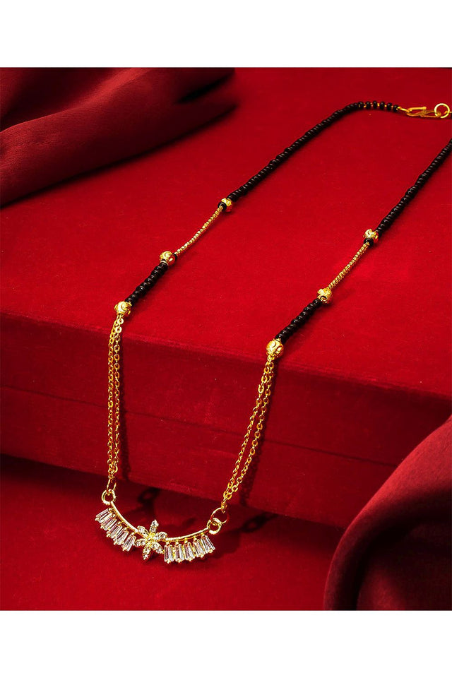 Buy Women's Alloy Mangalsutra in Gold