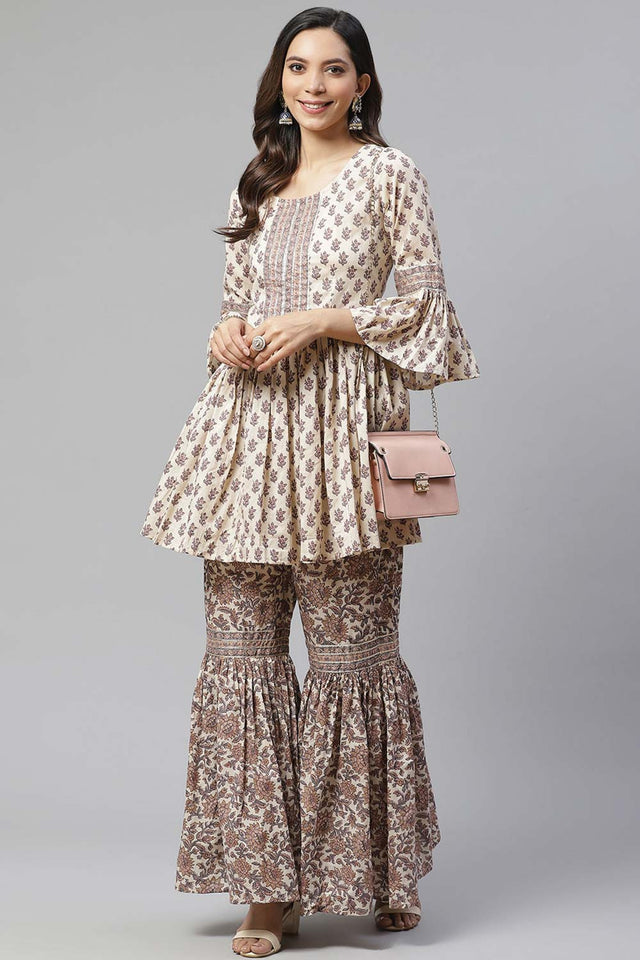 Buy Men's Maroon Silk Blend Paisley Printed Men's Kurta Pajama Jacket Set Online