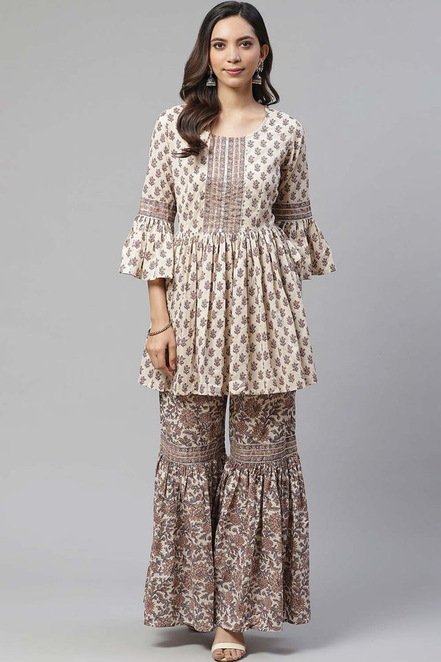 Buy Men's Maroon Silk Blend Paisley Printed Men's Kurta Pajama Jacket Set Online