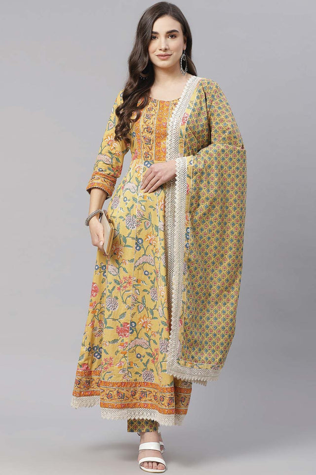 Buy Men's Black Silk Blend Paisley Printed Men's Kurta Pajama Jacket Set Online