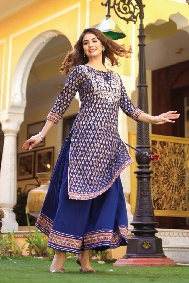 Buy Men's Grey Silk Blend Paisley Printed Men's Kurta Pajama Jacket Set Online