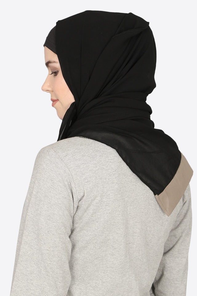 Hijab in Various Pattern