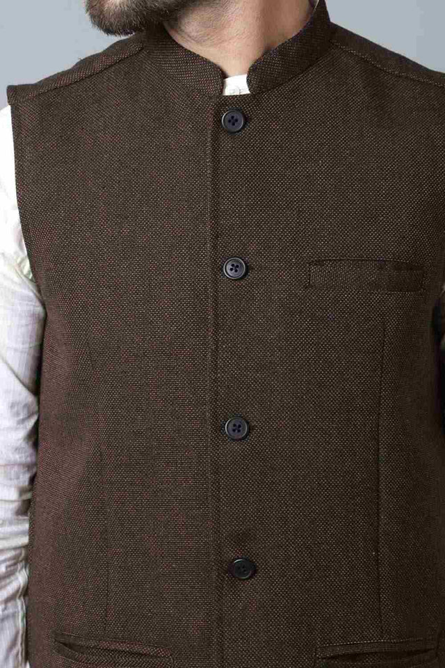 Buy Men's Brown Linen Blend Solid Waistcoat Online - KARMAPLACE