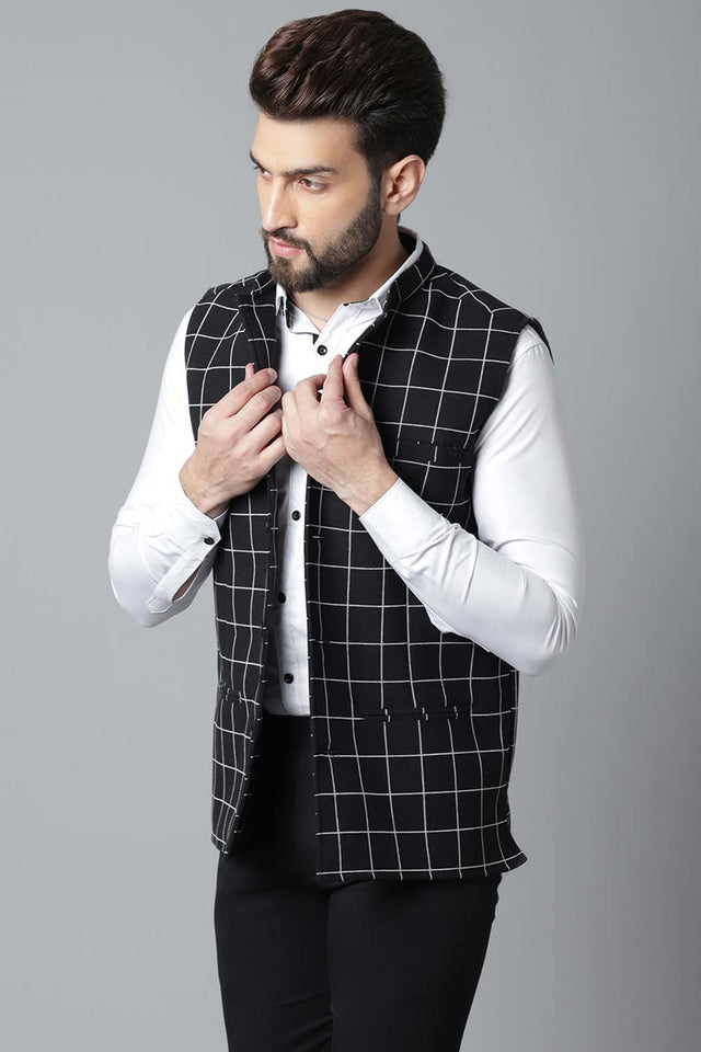 Buy Men's Black Merino Solid Waistcoat Online - KARMAPLACE