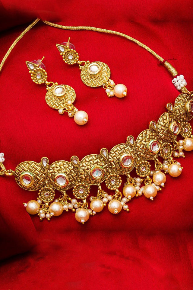 Women's Alloy Necklace Set In White And Gold