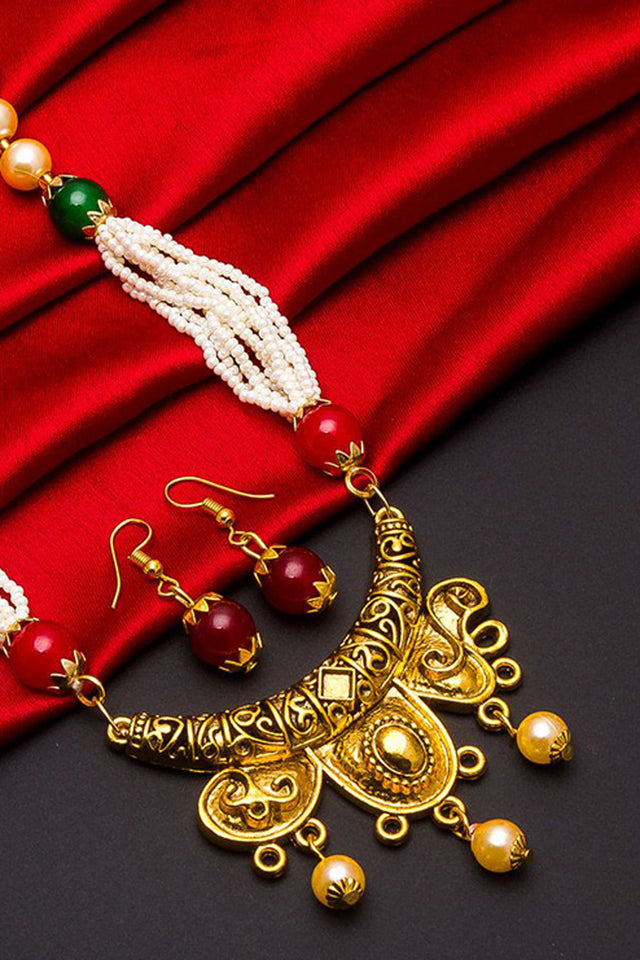 Shop Alloy Necklace For Women's Set in Gold At KarmaPlace