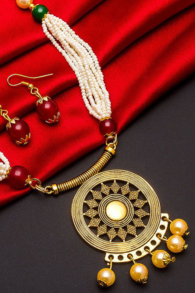 Shop Alloy Necklace For Women's Set in Gold At KarmaPlace