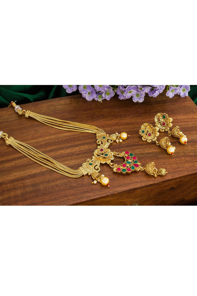 Women's Alloy Necklace Set In Gold