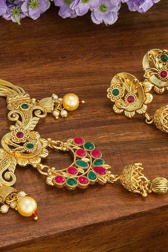 Women's Alloy Necklace Set In Gold