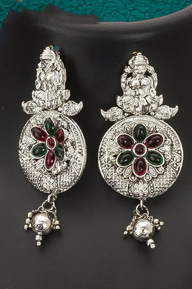 Shop Alloy Necklace For Women's Set in Gold At KarmaPlace