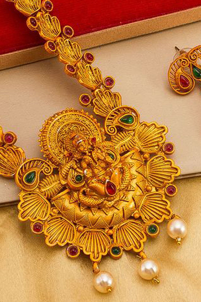 Shop Alloy Necklace For Women's Set in Gold At KarmaPlace