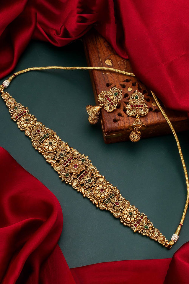 Buy Women's Copper Choker Necklace Set in Gold Online
