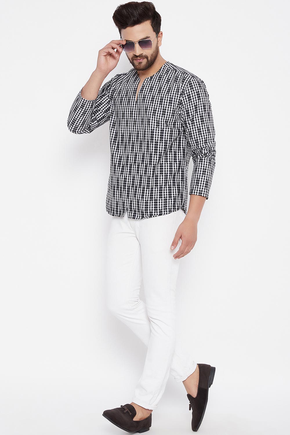 Buy Blended Cotton Checkered Printed Kurta in White Online - Back