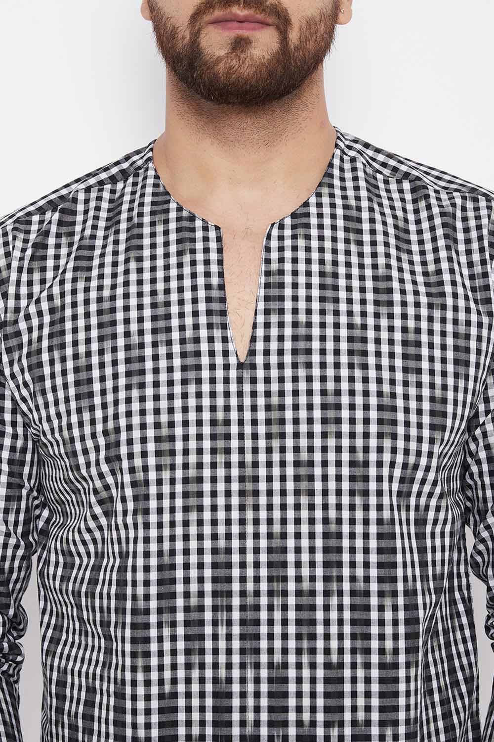 Buy Blended Cotton Checkered Printed Kurta in White Online - Zoom Out