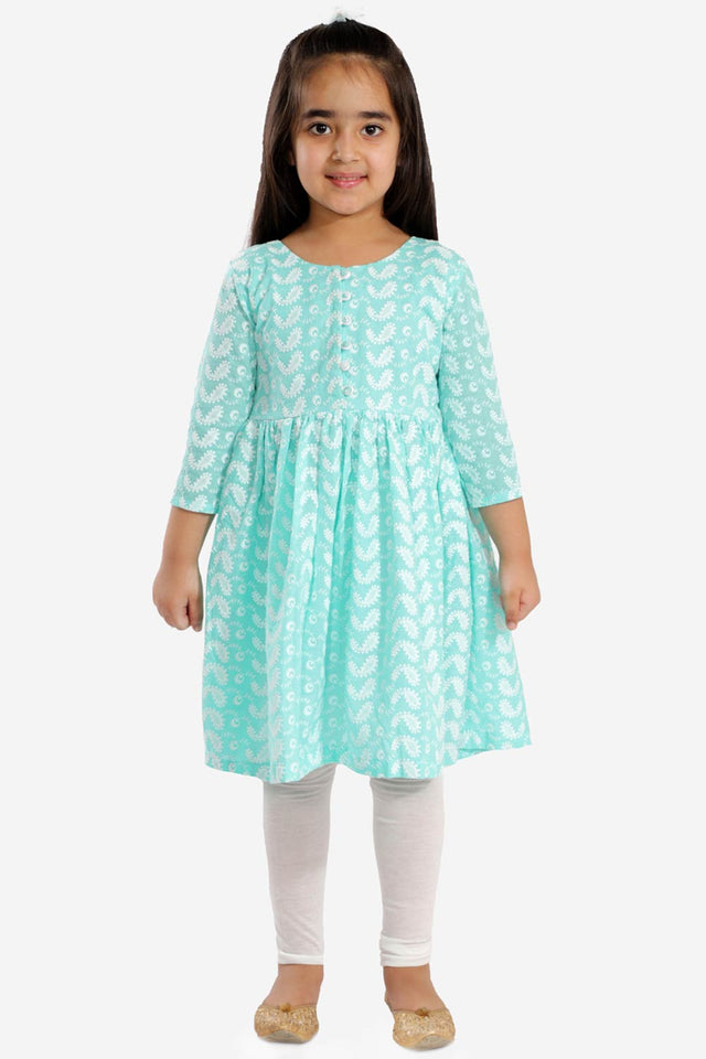 Boys Green And White Kurta Pajama Set & Girls Chikankari Cotton Kurta And Leggings Set