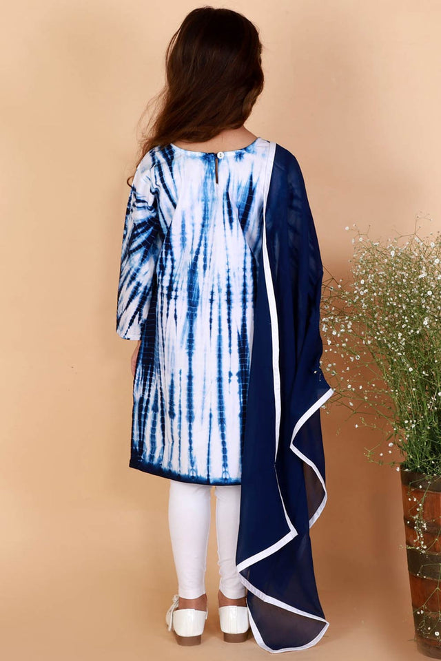 Boys Blue And White Kurta Pajama Set & Girls Blue And White Kurta, Leggings & Dupatta Set