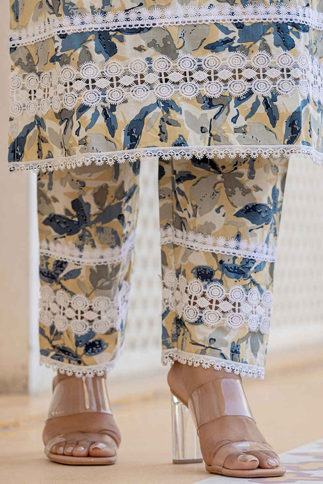 Beige Gometric Print Lace Work Pure Cotton Kurti Pant Set