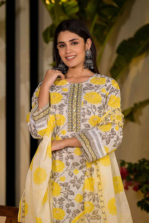 Yellow Floral Print Pure Cotton Kurti Pant Set