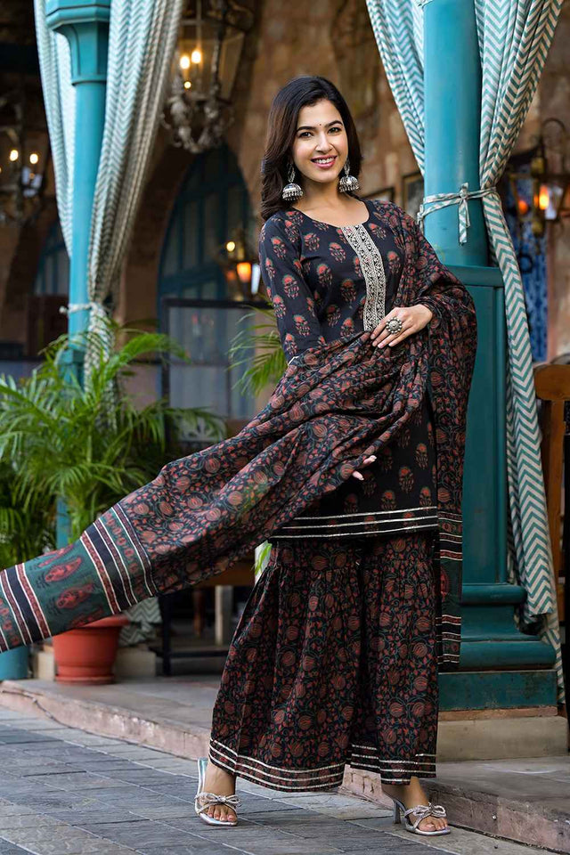 Black Floral Print Zari Work Pure Cotton Kurti Pant Set