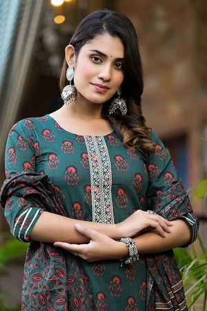 Green Floral Print Zari Work Pure Cotton Kurti Pant Set