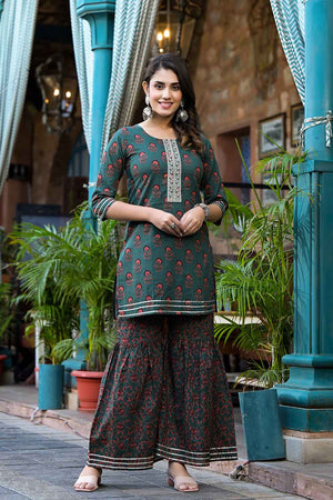 Green Floral Print Zari Work Pure Cotton Kurti Pant Set