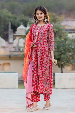 Red Floral Print Thread Work Pure Cotton Kurti Pant Set